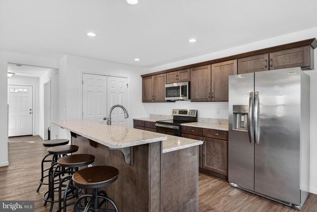 218 WRIGHT DR, Mechanicsburg, PA 17055