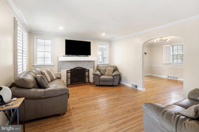 801 ADDINGHAM AVE, Drexel Hill, PA 19026