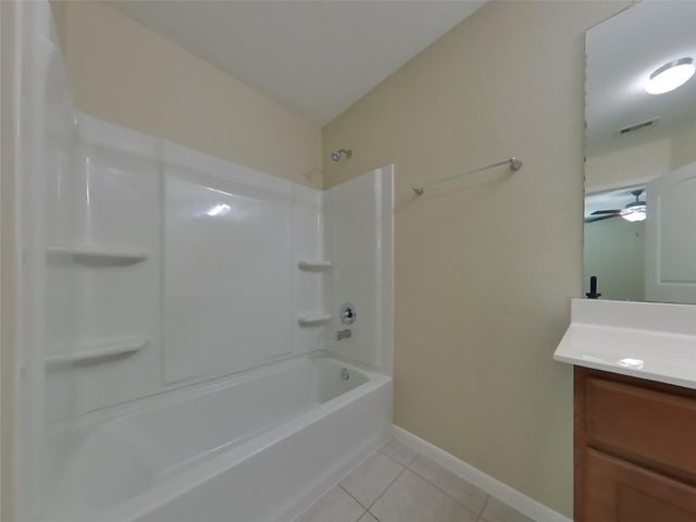 332 Summer Horse Drive, La Marque, TX 77568