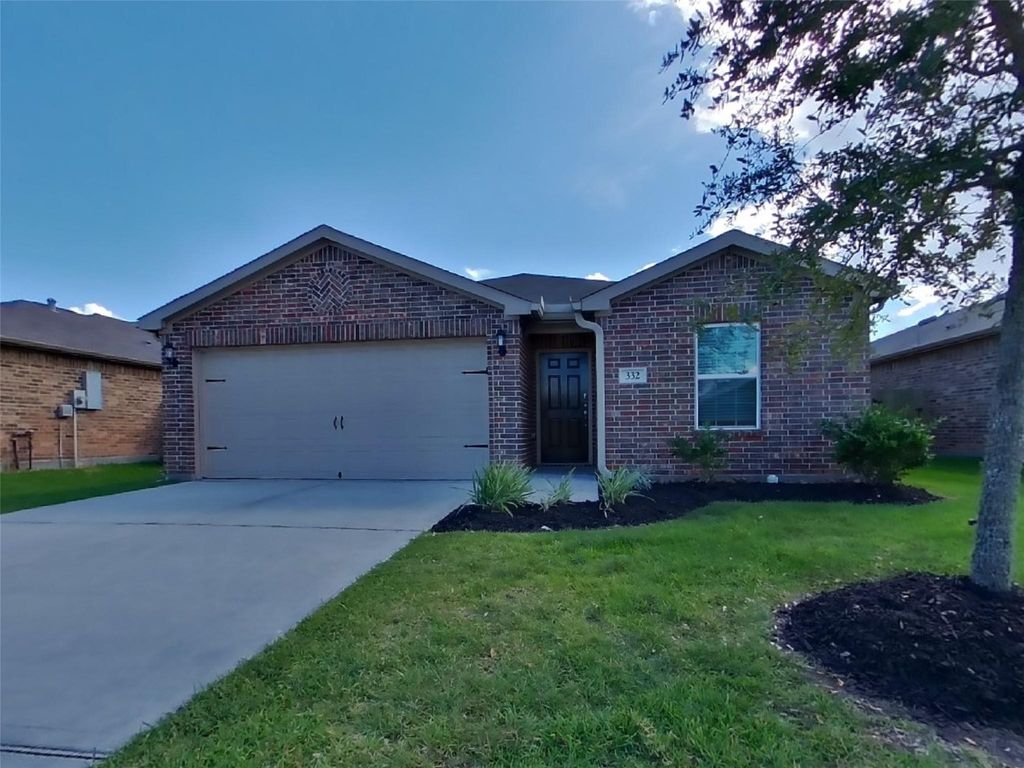 332 Summer Horse Drive, La Marque, TX 77568