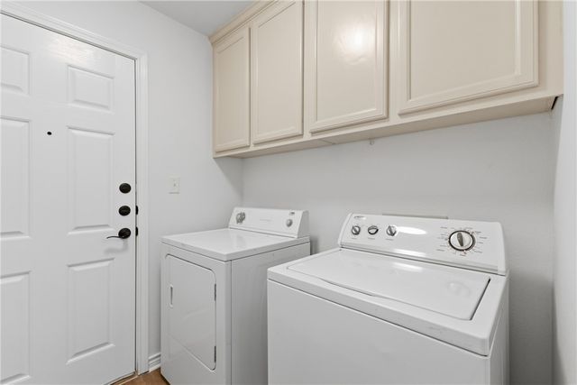341 Robelmont Drive, College Station, TX 77845