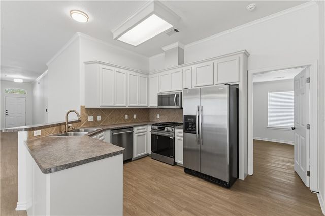 341 Robelmont Drive, College Station, TX 77845