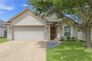 341 Robelmont Drive, College Station, TX 77845