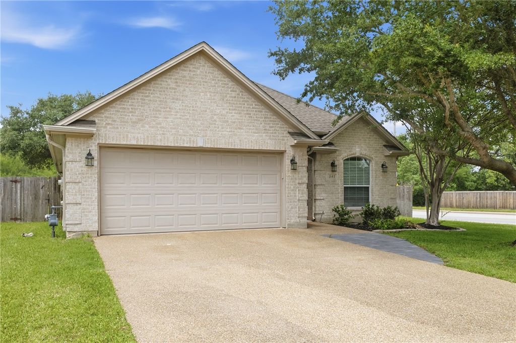 341 Robelmont Drive, College Station, TX 77845 — photo 2