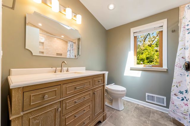 11712 S Glen Road, Palos Park, IL 60464