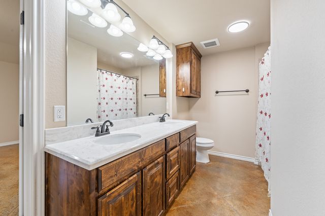 417 Nelson Street, Godley, TX 76044