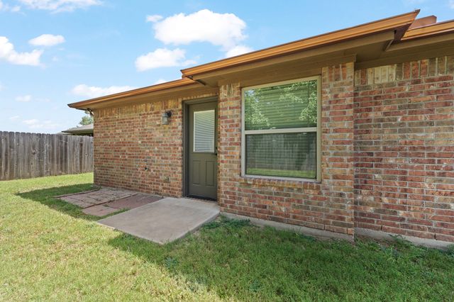 417 Nelson Street, Godley, TX 76044