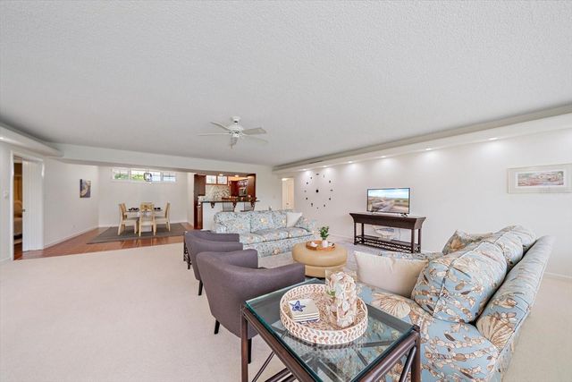 100 SANDS POINT ROAD 303, Longboat Key, FL 34228