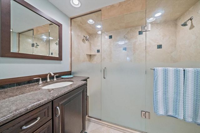100 SANDS POINT ROAD 303, Longboat Key, FL 34228