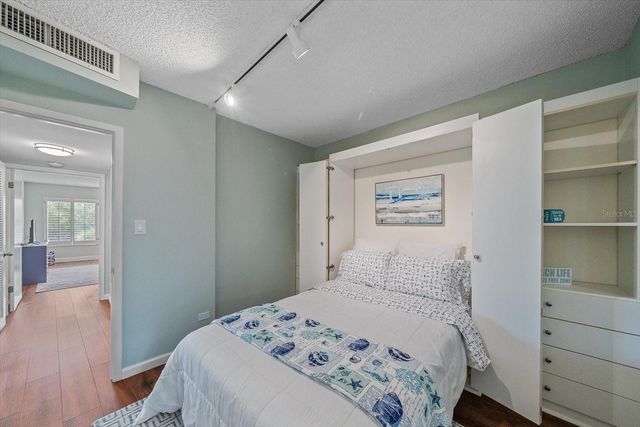 100 SANDS POINT ROAD 303, Longboat Key, FL 34228