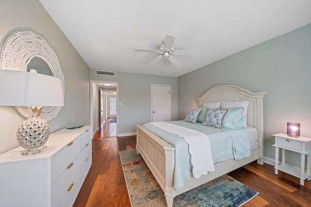 100 SANDS POINT ROAD 303, Longboat Key, FL 34228