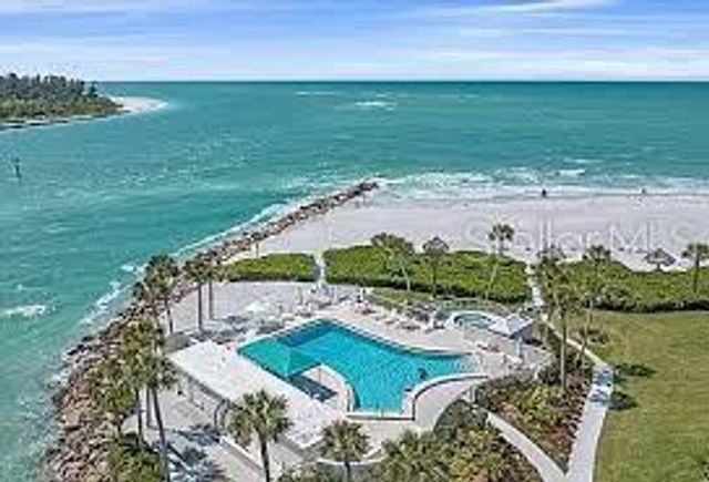 100 SANDS POINT ROAD 303, Longboat Key, FL 34228