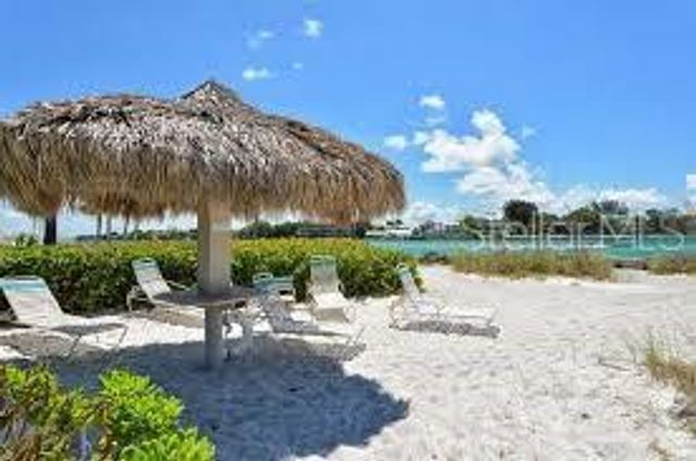 100 SANDS POINT ROAD 303, Longboat Key, FL 34228