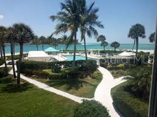 100 SANDS POINT ROAD 303, Longboat Key, FL 34228