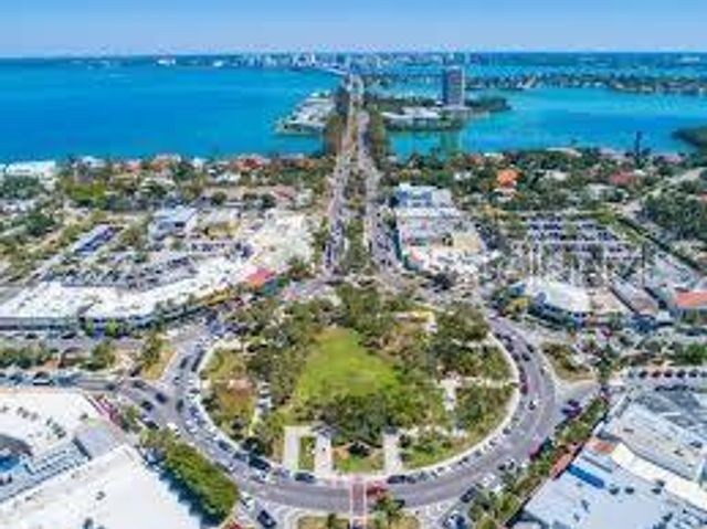 100 SANDS POINT ROAD 303, Longboat Key, FL 34228