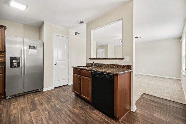 2218 Regatta Lane, La Marque, TX 77568