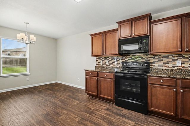 2218 Regatta Lane, La Marque, TX 77568