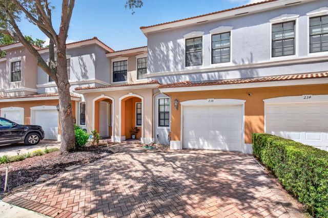 238 E CHRYSTIE Circle, Delray Beach, FL 33484