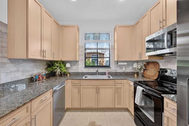 238 E CHRYSTIE Circle, Delray Beach, FL 33484