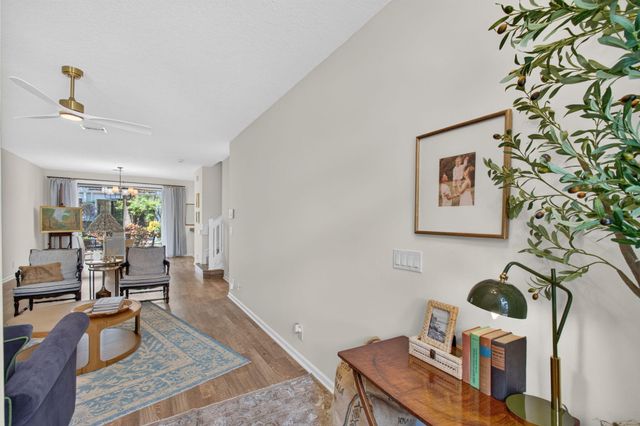 238 E CHRYSTIE Circle, Delray Beach, FL 33484