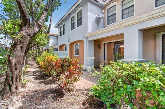 238 E CHRYSTIE Circle, Delray Beach, FL 33484