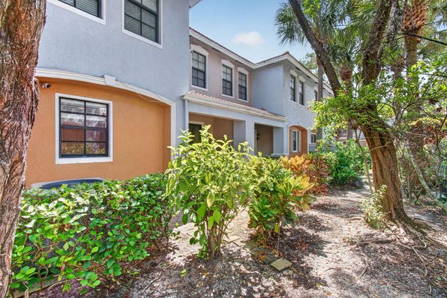 238 E CHRYSTIE Circle, Delray Beach, FL 33484
