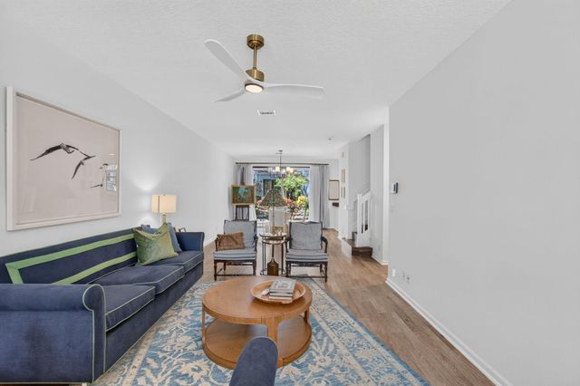 238 E CHRYSTIE Circle, Delray Beach, FL 33484
