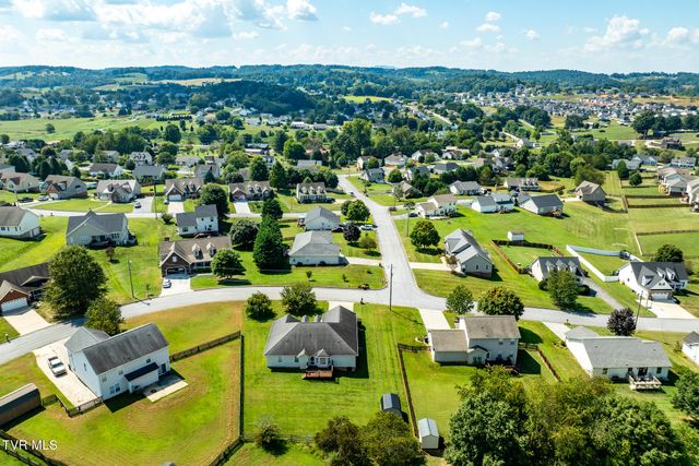 777 Walkers Bend Road, Johnson City, TN 37615