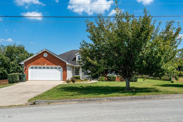777 Walkers Bend Road, Johnson City, TN 37615