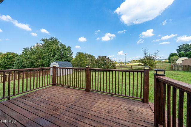 777 Walkers Bend Road, Johnson City, TN 37615