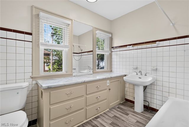 3915 Howard Street, Youngstown, OH 44512