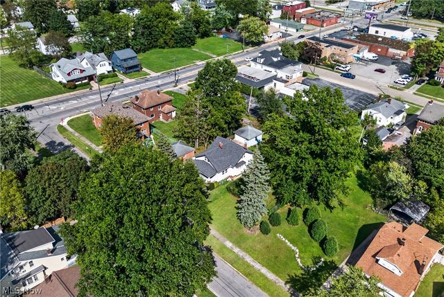 3915 Howard Street, Youngstown, OH 44512