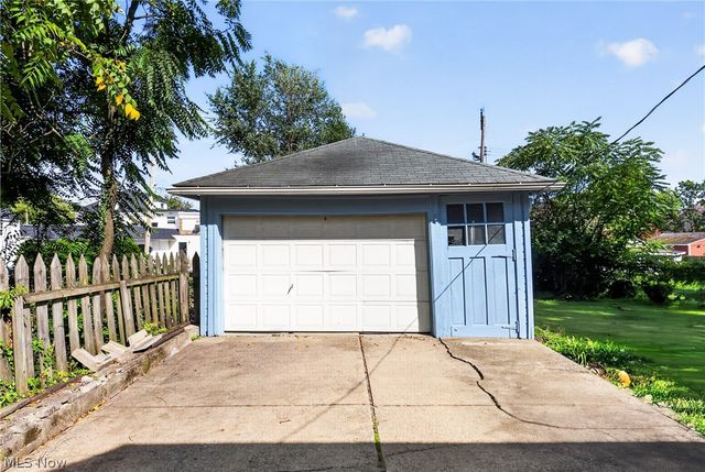 3915 Howard Street, Youngstown, OH 44512