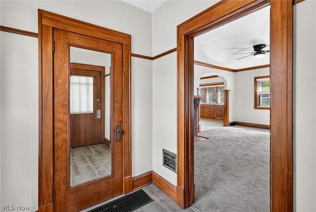 3915 Howard Street, Youngstown, OH 44512