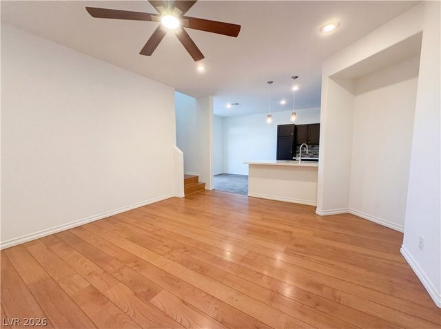 7460 Speedwell Cavern Street, Las Vegas, NV 89139