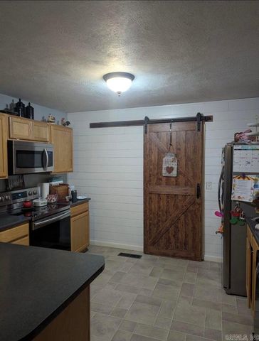 85 Peggy Avenue, Mammoth Spring, AR 72554