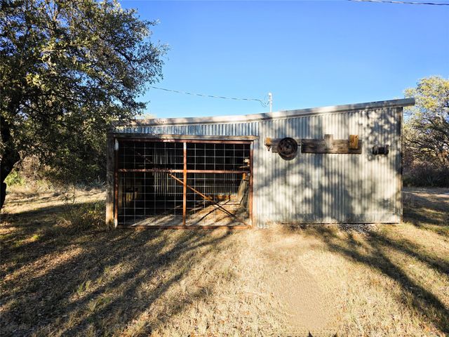 6902 Turner Drive, Brownwood, TX 76801