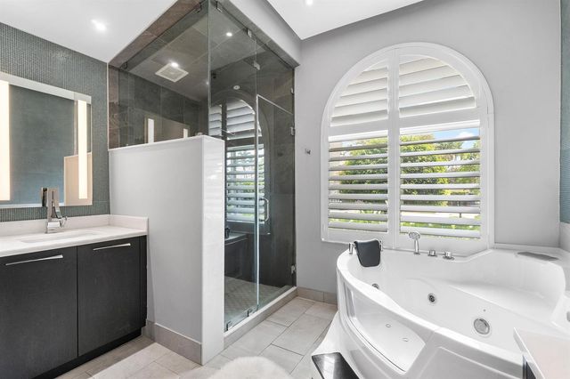 2550 NW 52nd Street, Boca Raton, FL 33496
