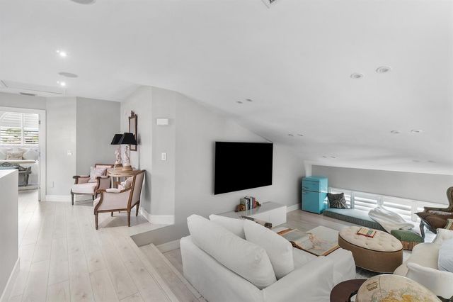 2550 NW 52nd Street, Boca Raton, FL 33496