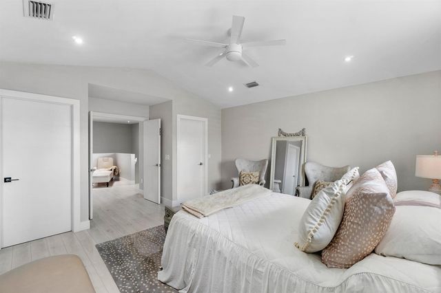 2550 NW 52nd Street, Boca Raton, FL 33496