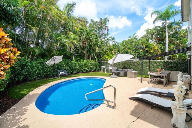 2550 NW 52nd Street, Boca Raton, FL 33496