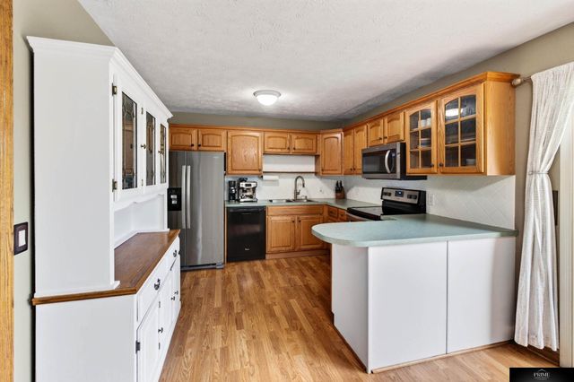 2212 N 191 Avenue, Elkhorn, NE 68022