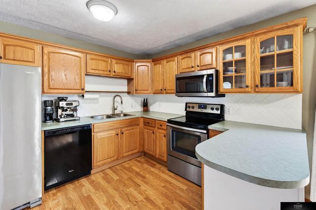 2212 N 191 Avenue, Elkhorn, NE 68022