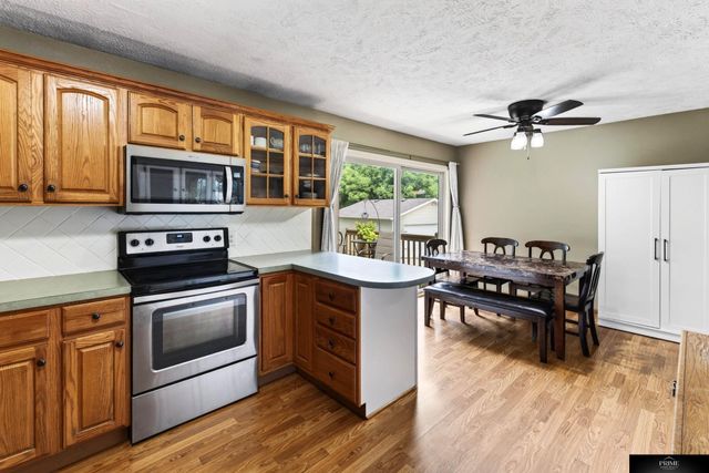 2212 N 191 Avenue, Elkhorn, NE 68022