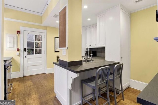 81 Peachtree Place NE 6, Atlanta, GA 30309