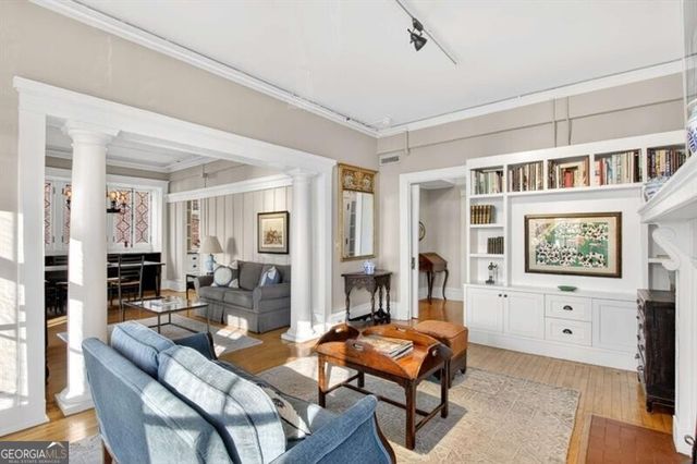 81 Peachtree Place NE 6, Atlanta, GA 30309