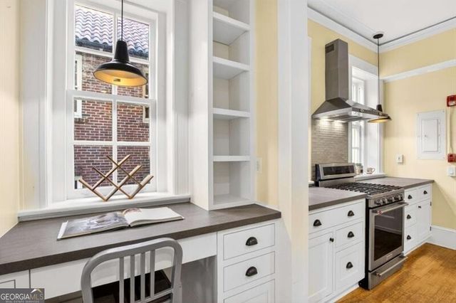 81 Peachtree Place NE 6, Atlanta, GA 30309