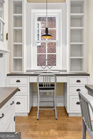 81 Peachtree Place NE 6, Atlanta, GA 30309