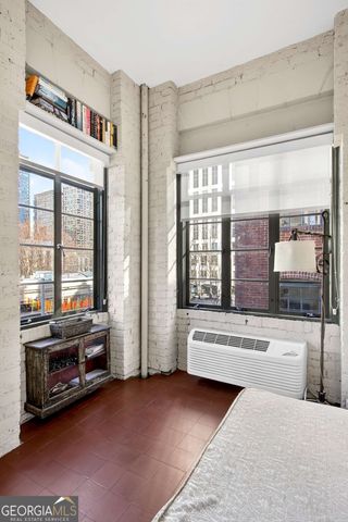 81 Peachtree Place NE 6, Atlanta, GA 30309