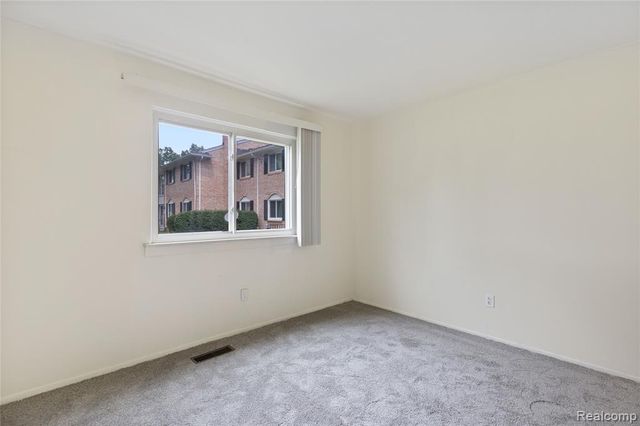 14200 Ivanhoe Drive, Sterling Heights, MI 48312